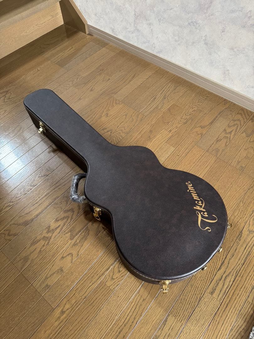 TAKAMINEアコースティックギター