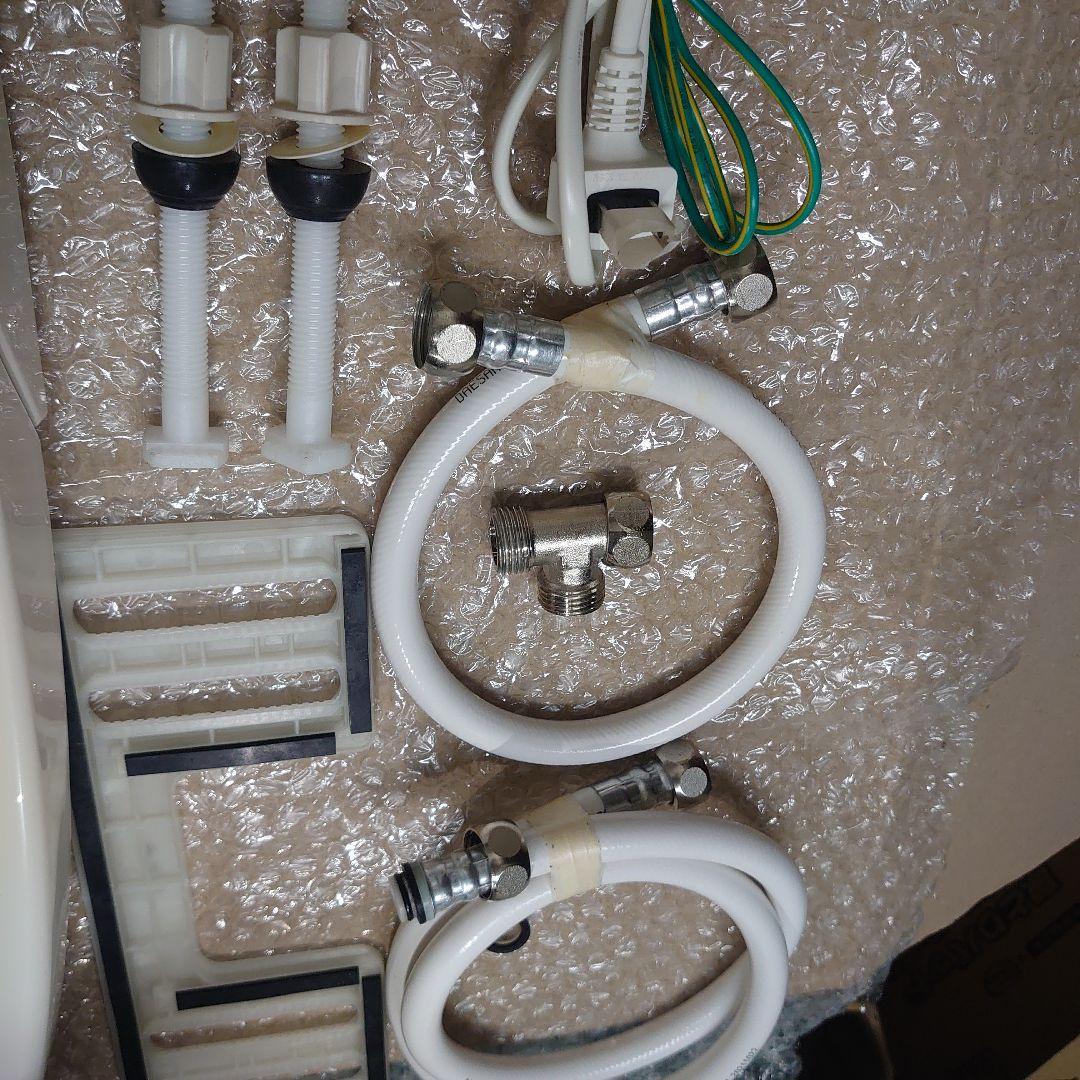 ■使用１１ヶ月■TOSHIBAの温水洗浄便座「SCS-T160」