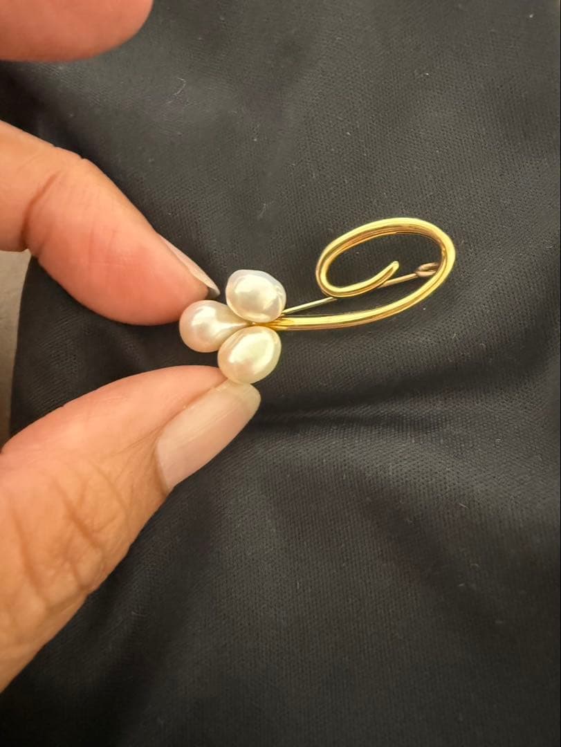 K18 刻印　あり　ブロチ