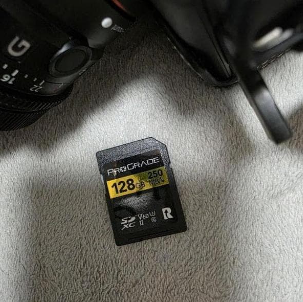 SONY α7CII SONY FE 40mm F2.5G メモリーカード付