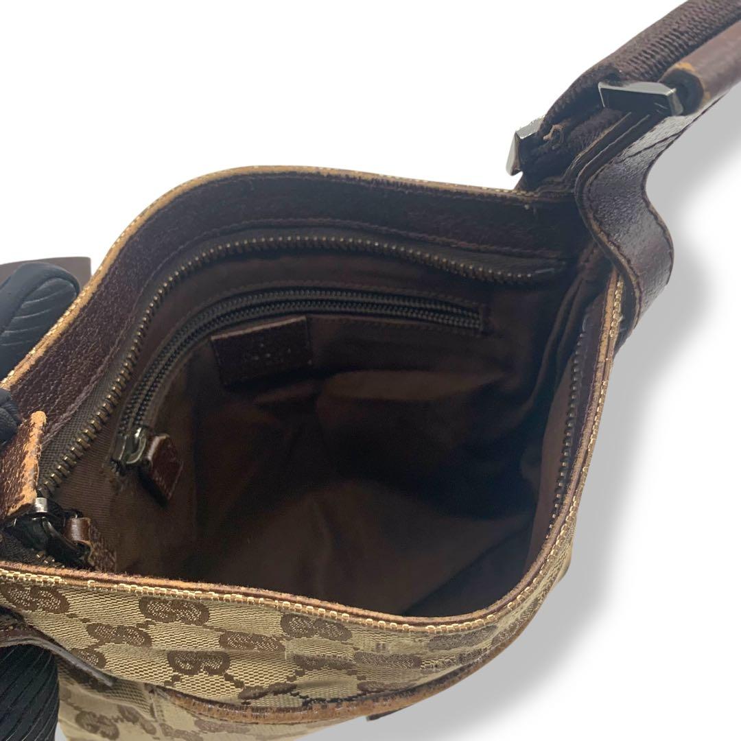 Gucci GG柄　ショルダーバッグ　キャンバス　レザー