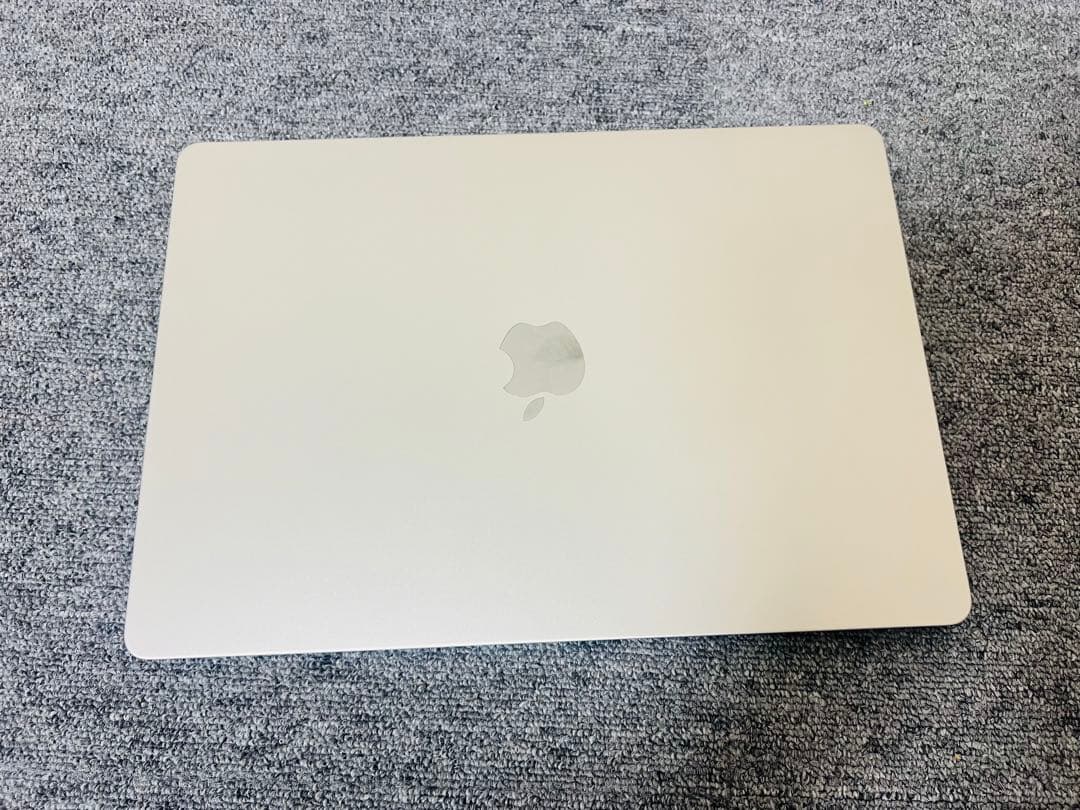 Macbook Air M2 2022 15インチ 8GB 256GB