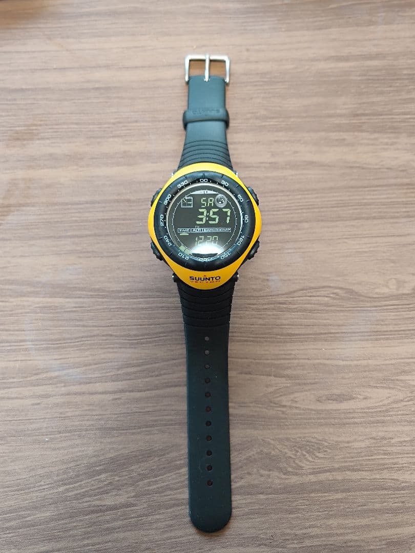 SUUNTO VECTOR 腕時計【未使用品】