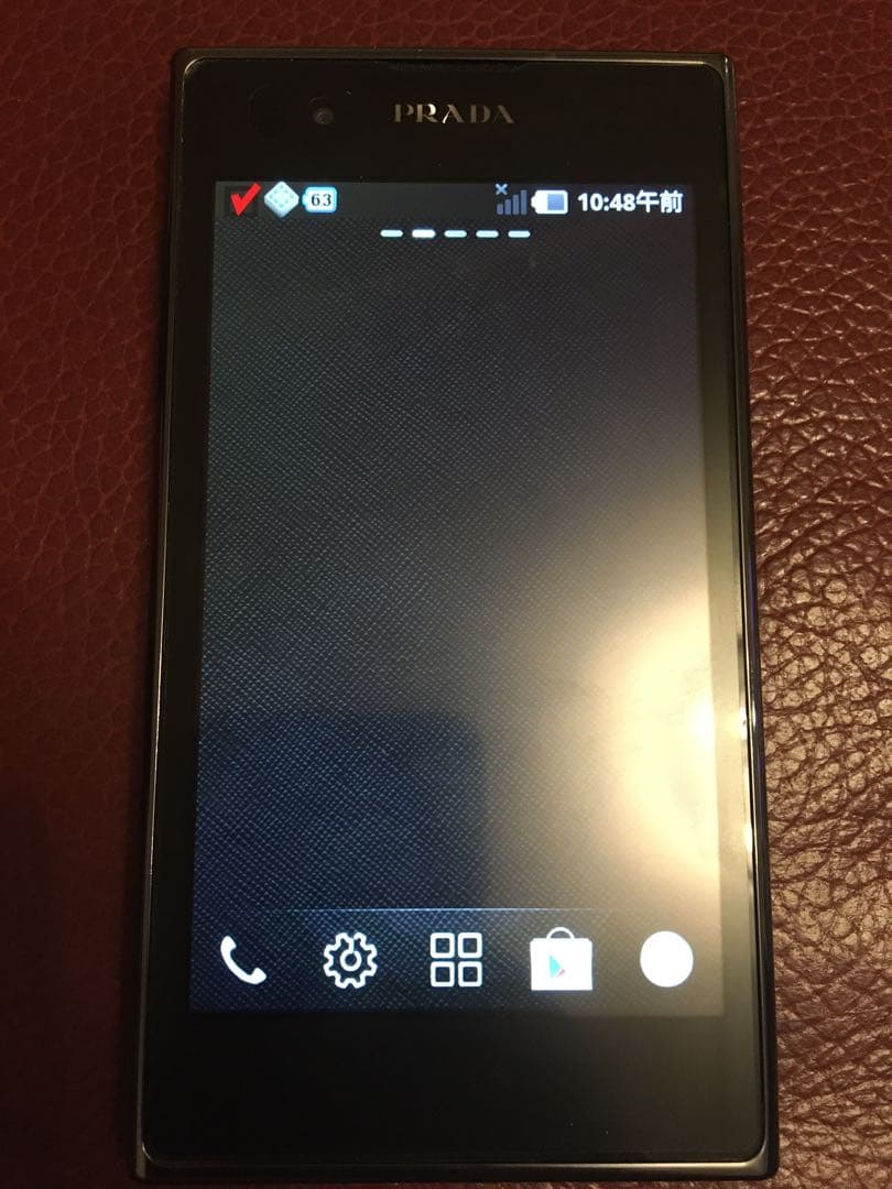 美品　希少　PRADA L-02D スマートフォン 本体