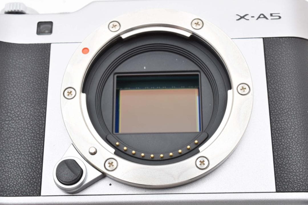 超美品 富士フイルム X-A5 ミラーレスデジタルカメラ ボディFujifilm