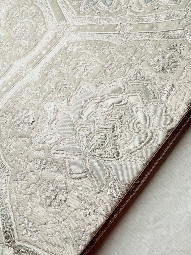 【訳あり特別価格】　正絹　袋帯　六通柄　銀糸　正倉院雪華