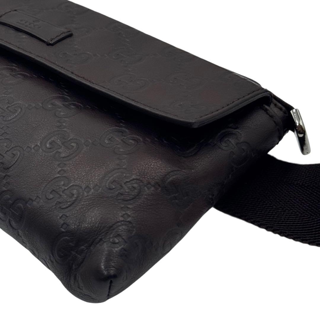 【美品】GUCCI グッチ　ボディバッグ　ウエストバッグ　GG　シマレザー