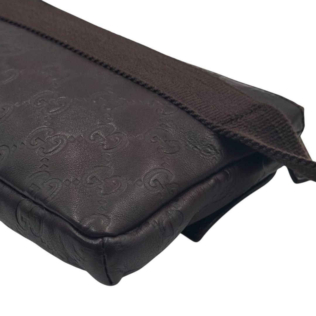 【美品】GUCCI グッチ　ボディバッグ　ウエストバッグ　GG　シマレザー