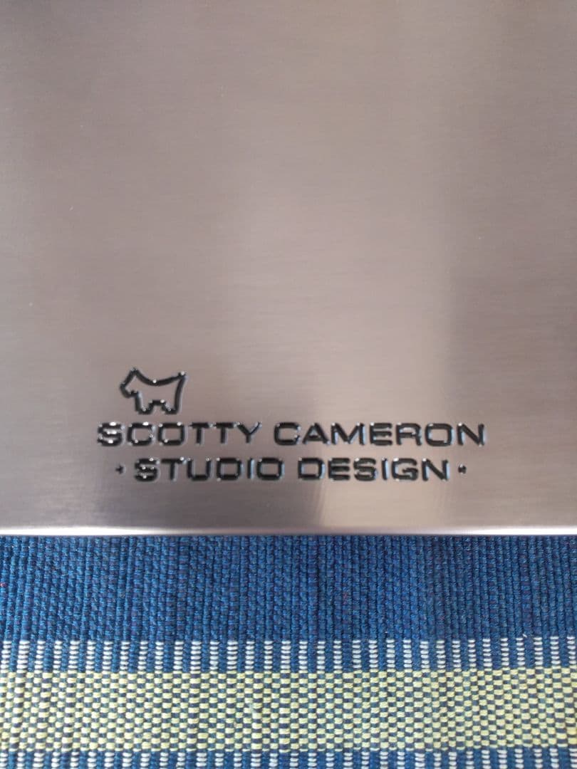 SCOTTY CAMERONロゴ入り 金属トレー