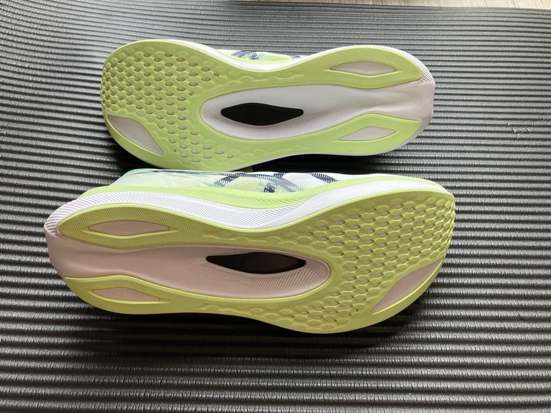 新品・未使用 ASICS アシックス　マジックスピード4 28cm