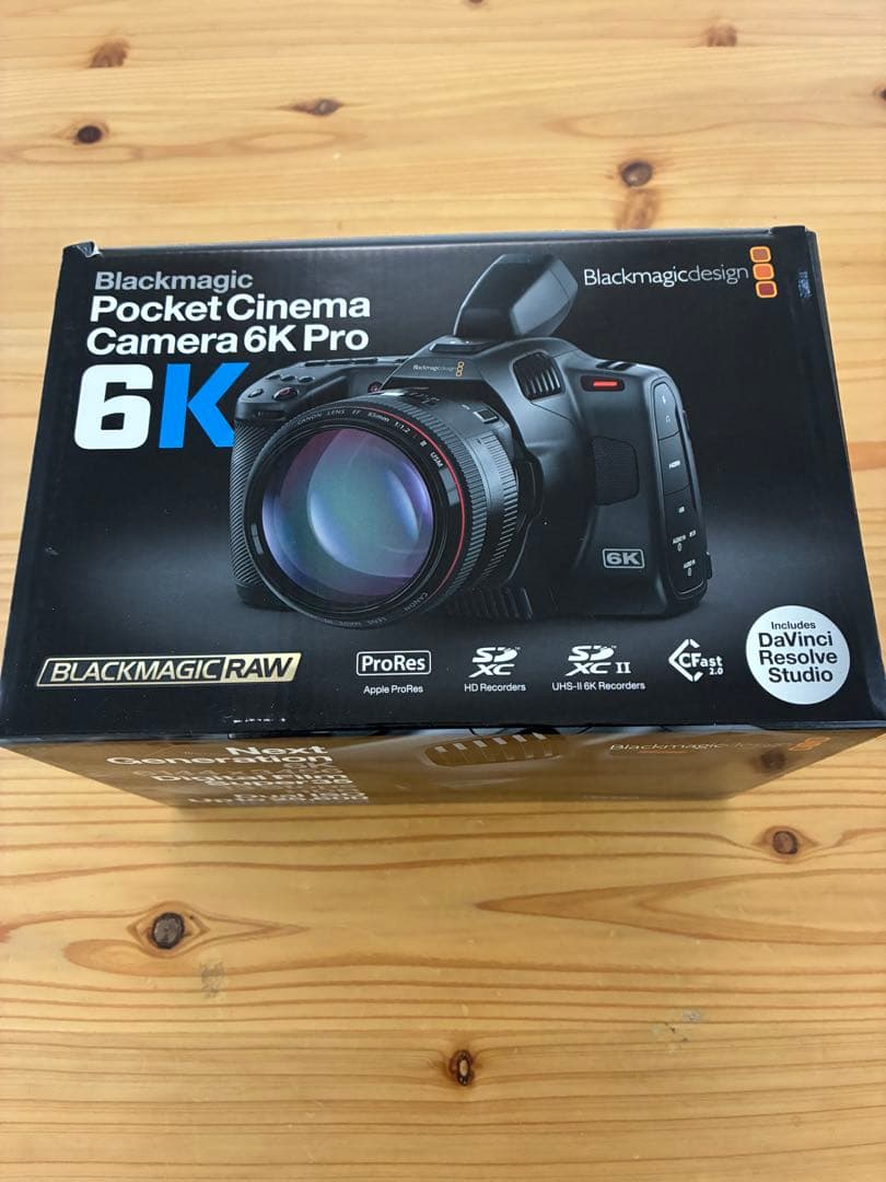 ビデオカメラ Blackmagic Pocket Cinema Camera 6K Pro