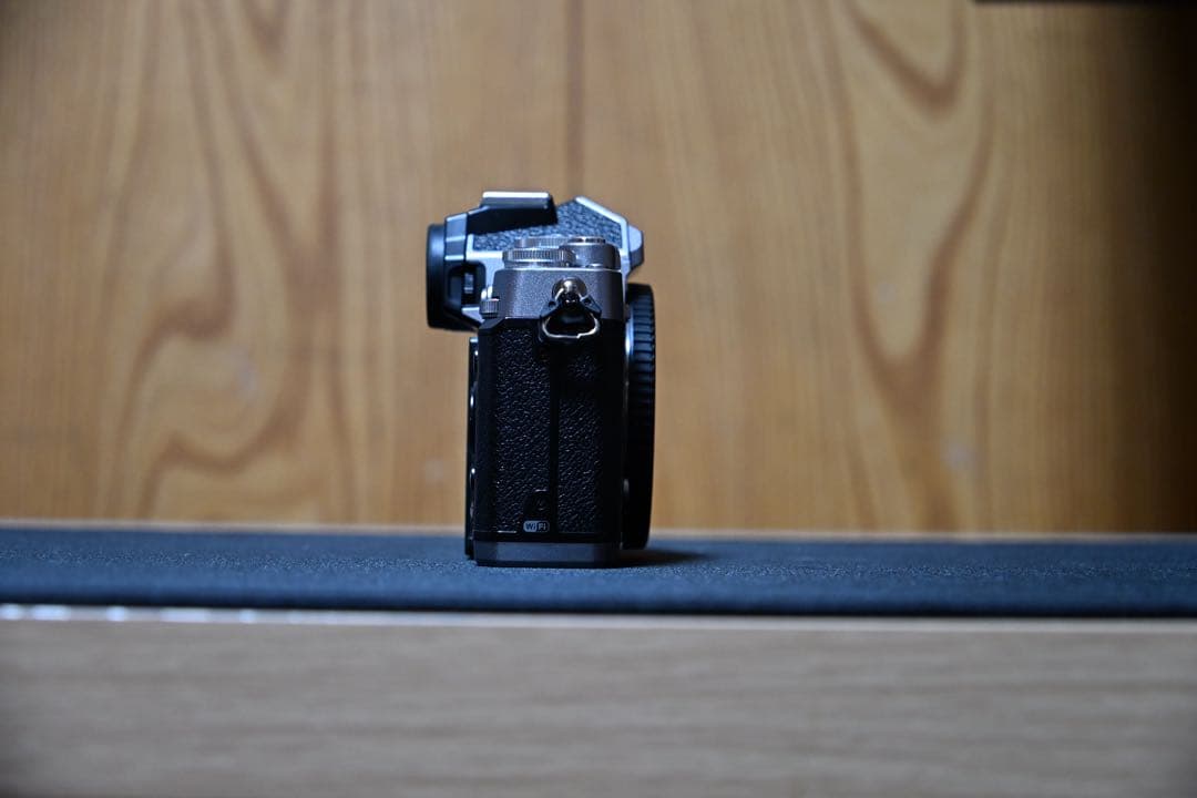 Nikon Zfc シルバー ボディ 撮影回数: 6,538枚