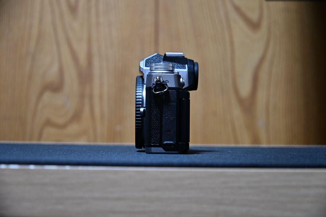 Nikon Zfc シルバー ボディ 撮影回数: 6,538枚