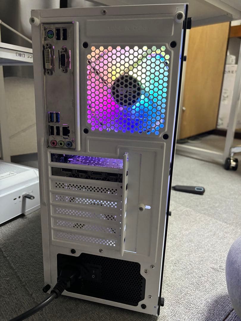 自作の9400f gtx1660デスクトップ