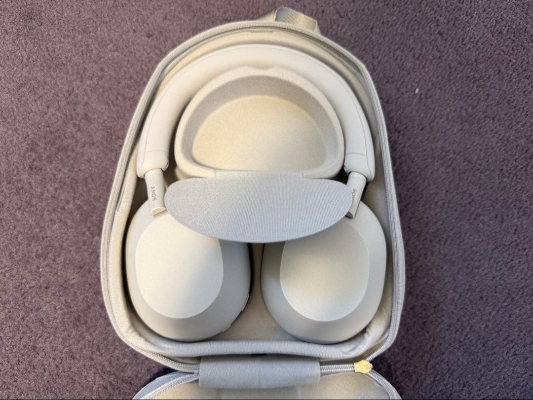 【美品】ソニーワイヤレスヘッドホンWHー1000XM5／S