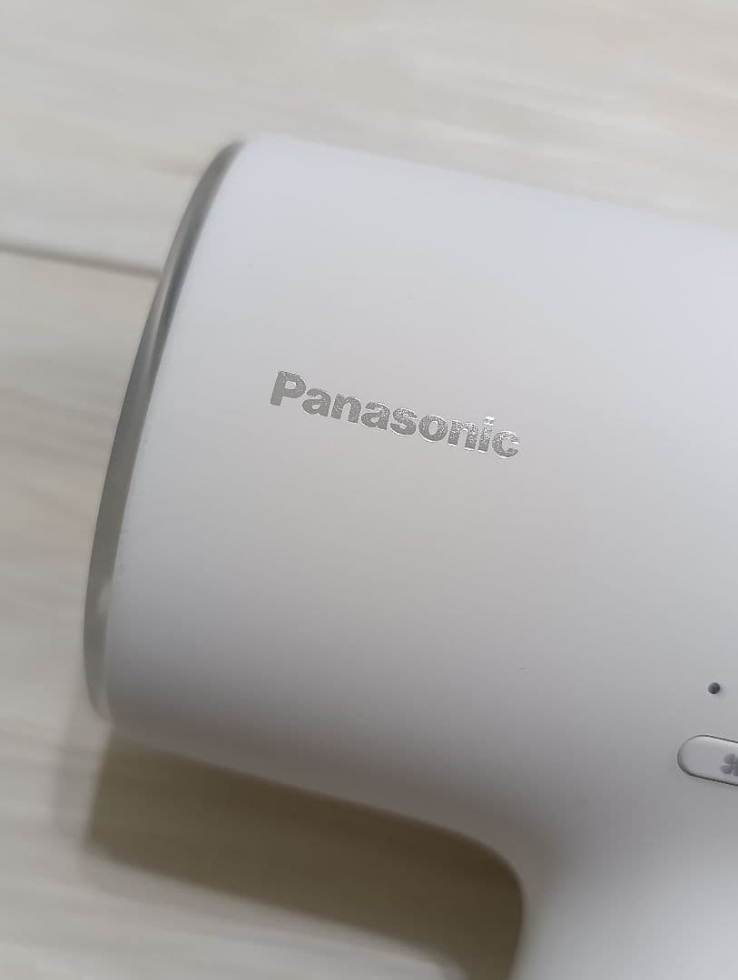 パナソニック ナノケア Panasonic EH-NA0J 22年製 WH 01