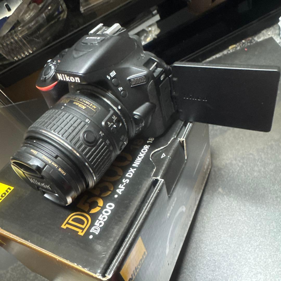 デジタルカメラ Nikon D5500 18-55mm VR II