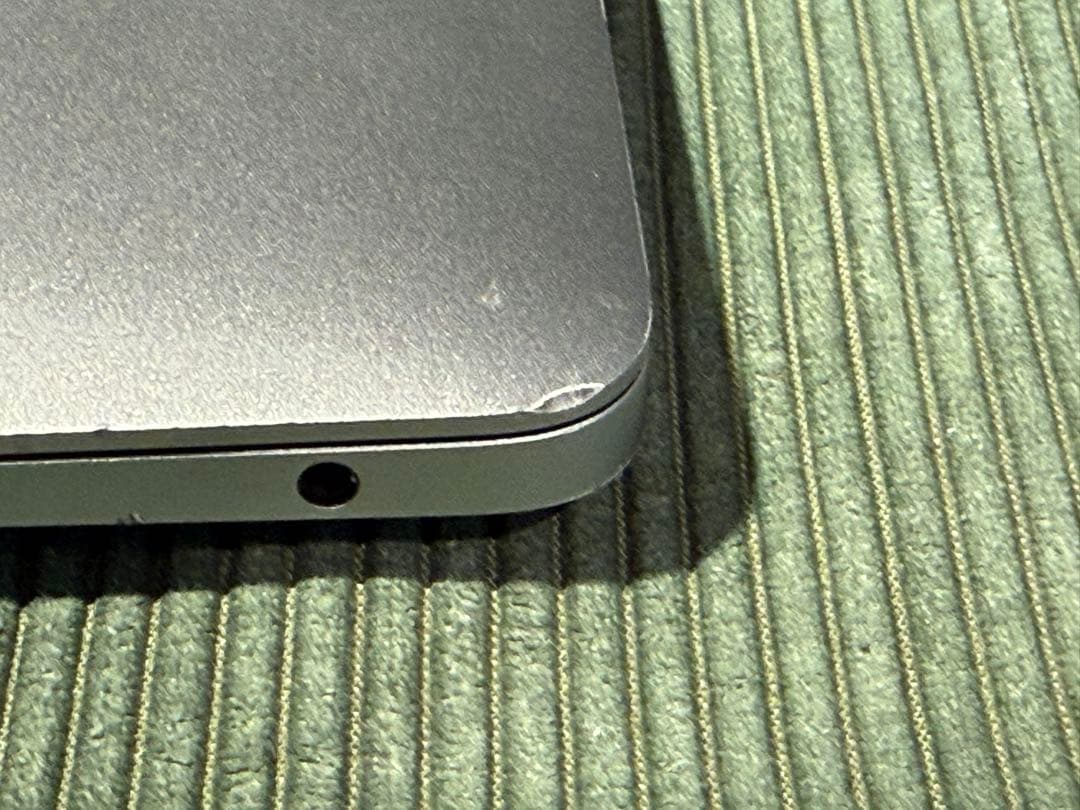 MacBook本体 M1 MacBook Air RAM:8GB SSD:256GB