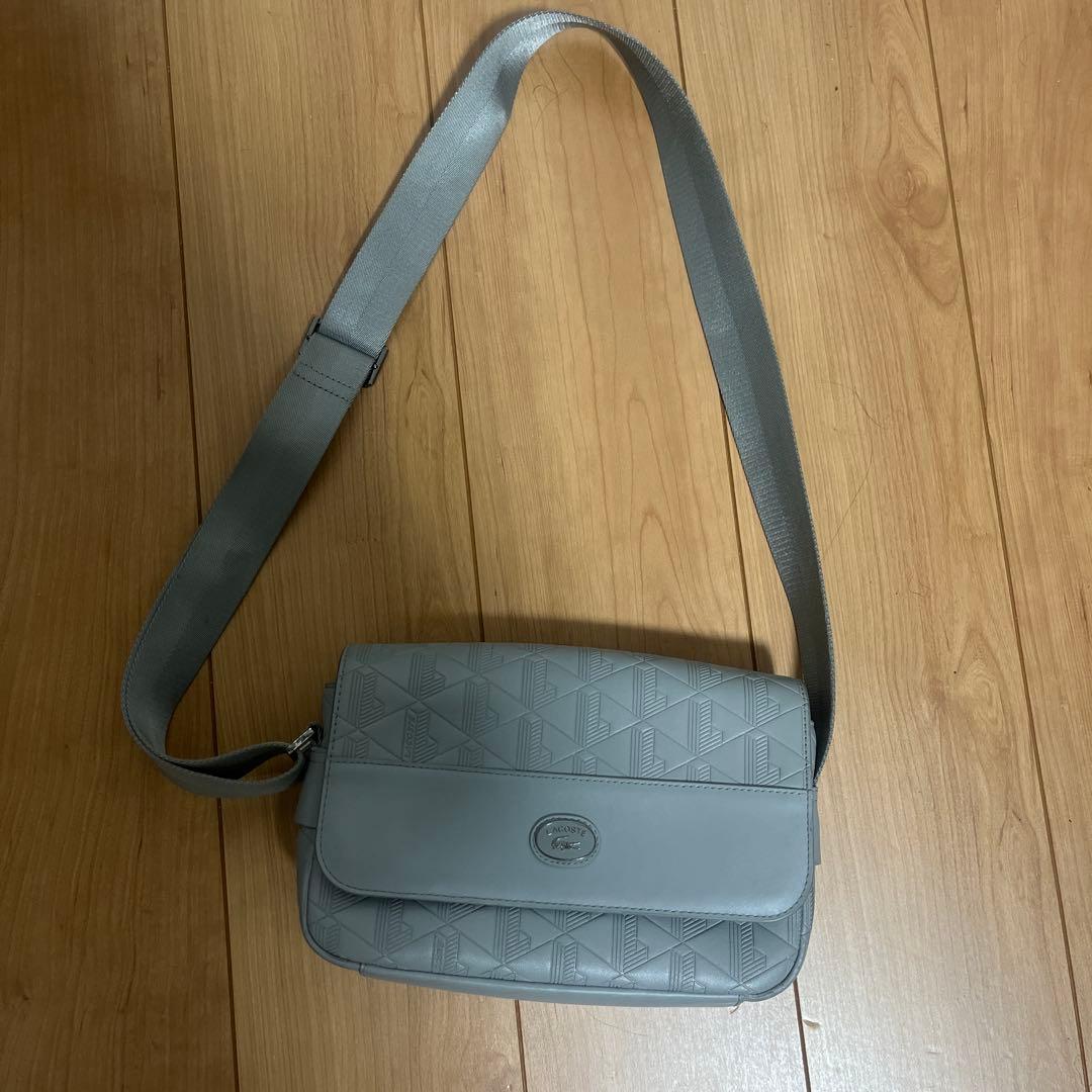 LACOSTE 幾何学模様 ショルダーバッグ グレー