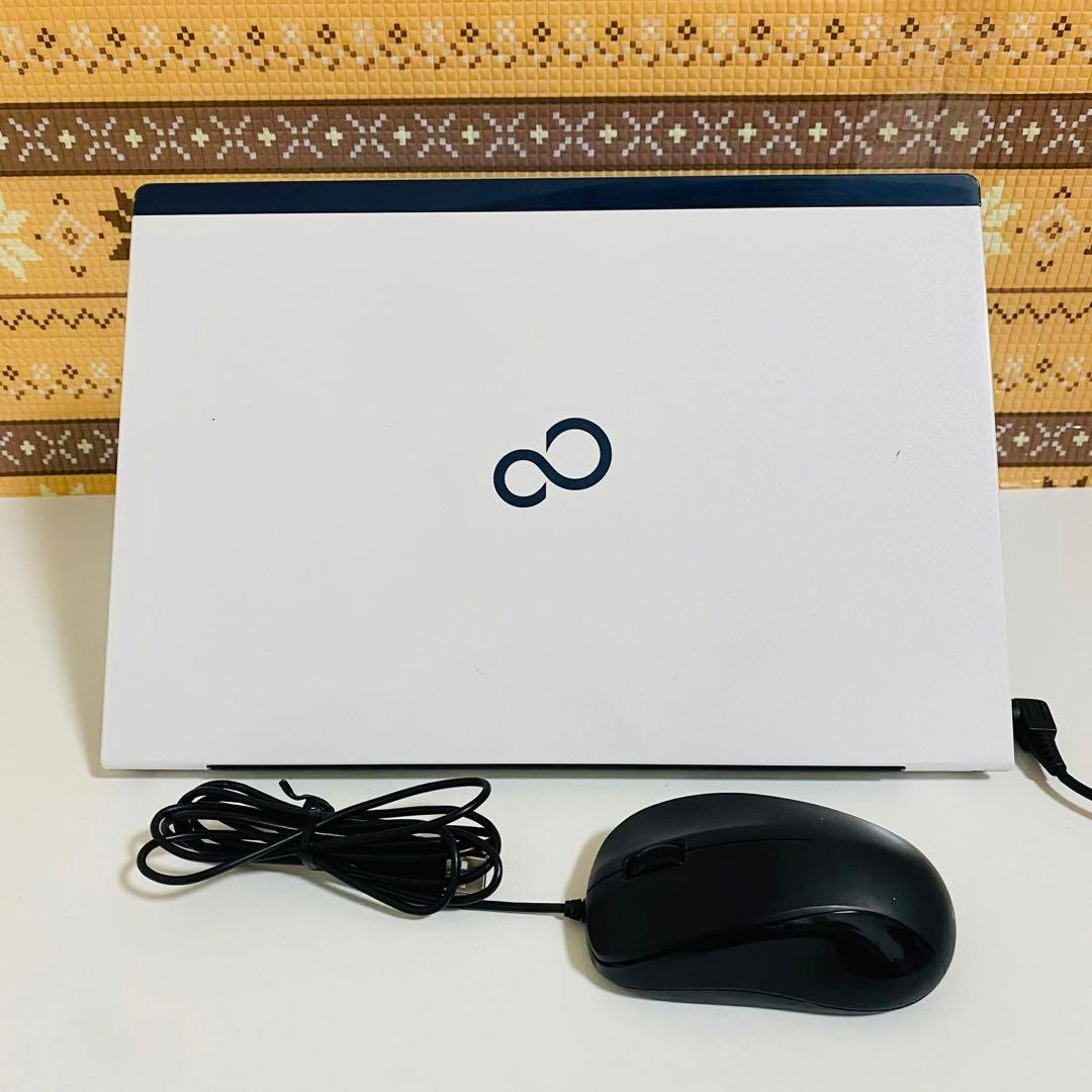 Y80 FujitsuノートパソコンSSD第7世代 コンパクトWindows11