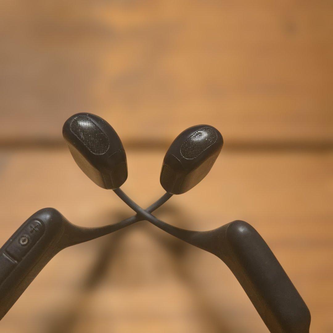⑪SHOKZ OpenRun Pro Mini 骨伝導イヤホン