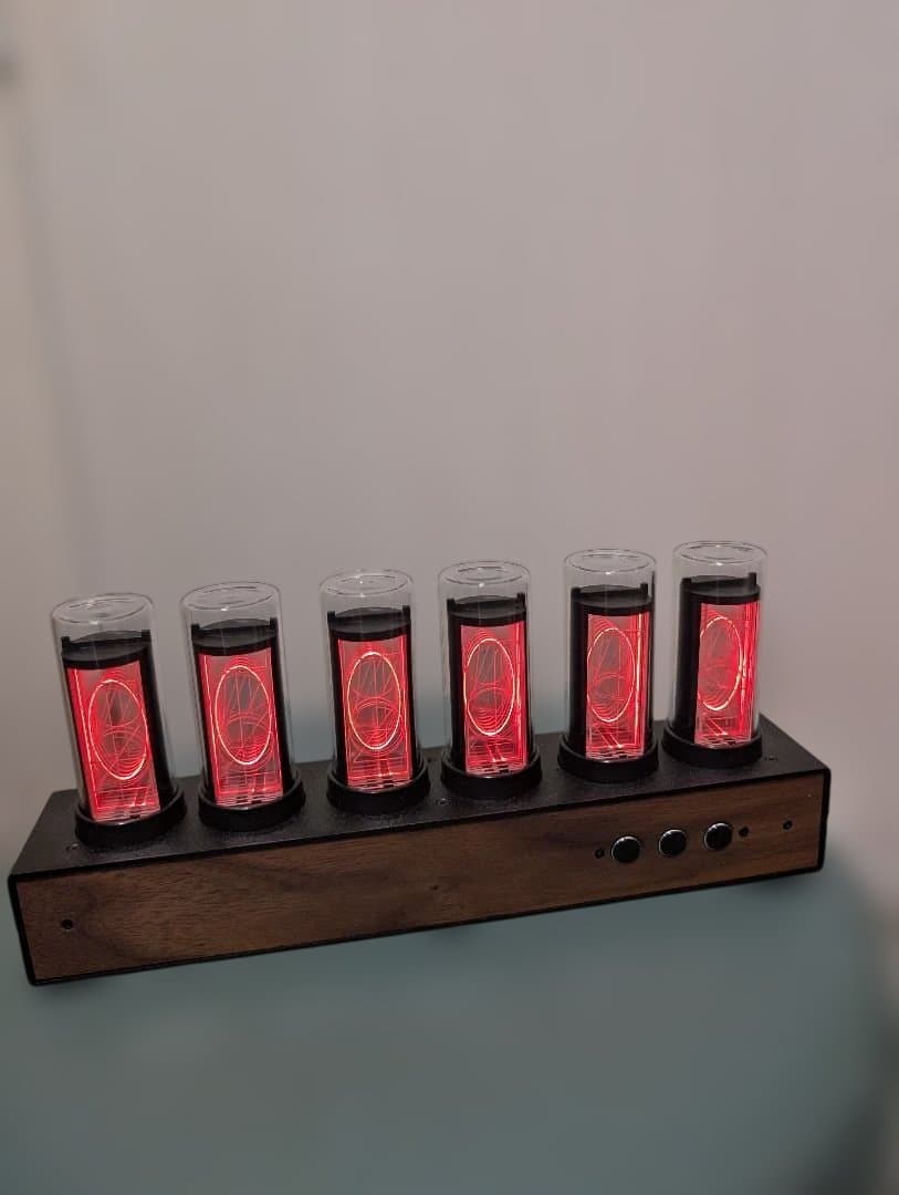 ギクシークロック レトロフューチャー風デジタル置時計