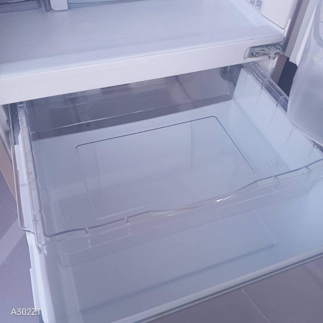 C06D2 送料設置無料　日立　自動製氷機能付き　大型冷蔵庫　315L