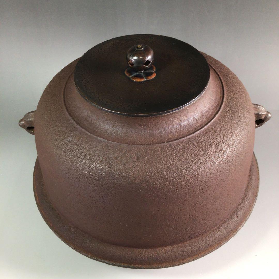 Ｒ３２１　茶釜　『釜師　佐藤浄清造』『真形羽釜』　共箱　茶道具