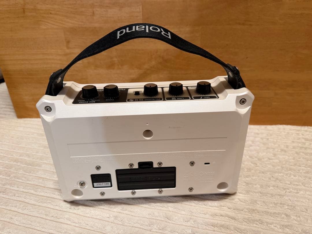 Roland Mobile BA ホワイト ポータブルアンプ
