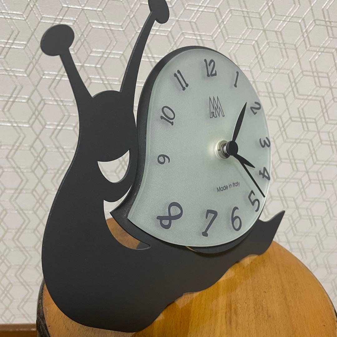 美品　アルティ・エ・メスティエリ　置時計　ブラック　かたつむり