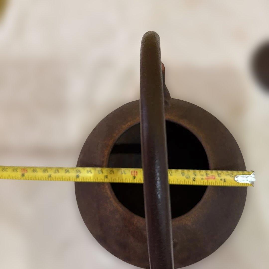 鋳鉄製丸型鉄瓶 黒色 使用感あり