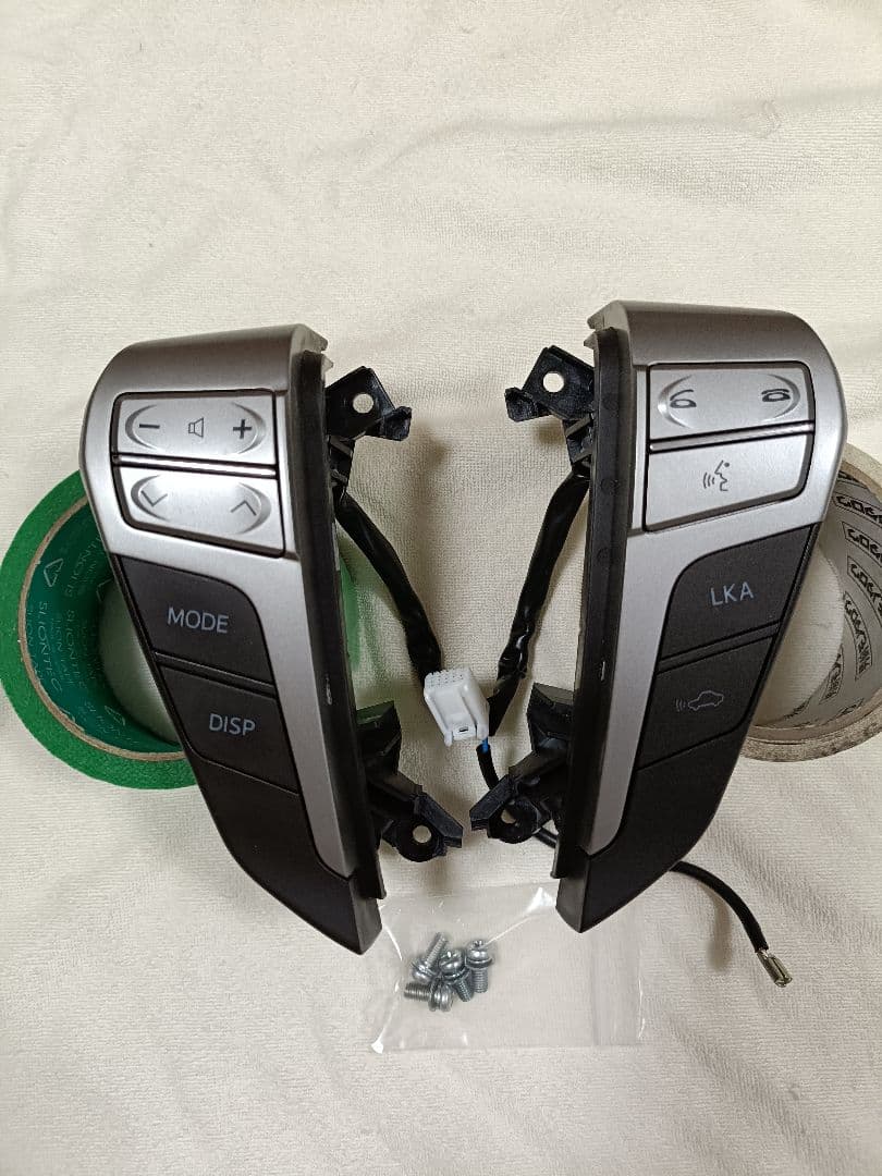 20アルファードヴェルファイア最上級グレードステアリングスイッチLED打ち替え白