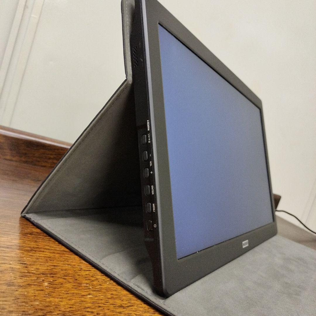 ポータブルゲーミングモニター　プレ4対応HORI　15.6インチ