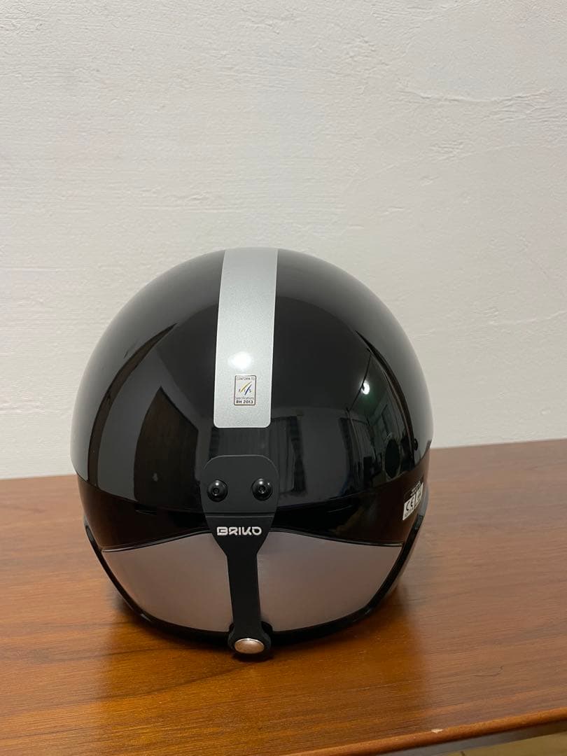 BRIKO ヘルメット ブラック/シルバー　新品未使用
