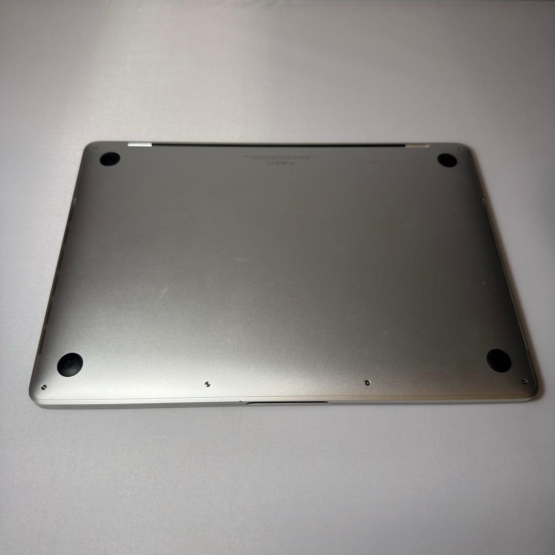 【美品】MacBook Pro 2019 13インチ i5 8GB 外箱・付属品
