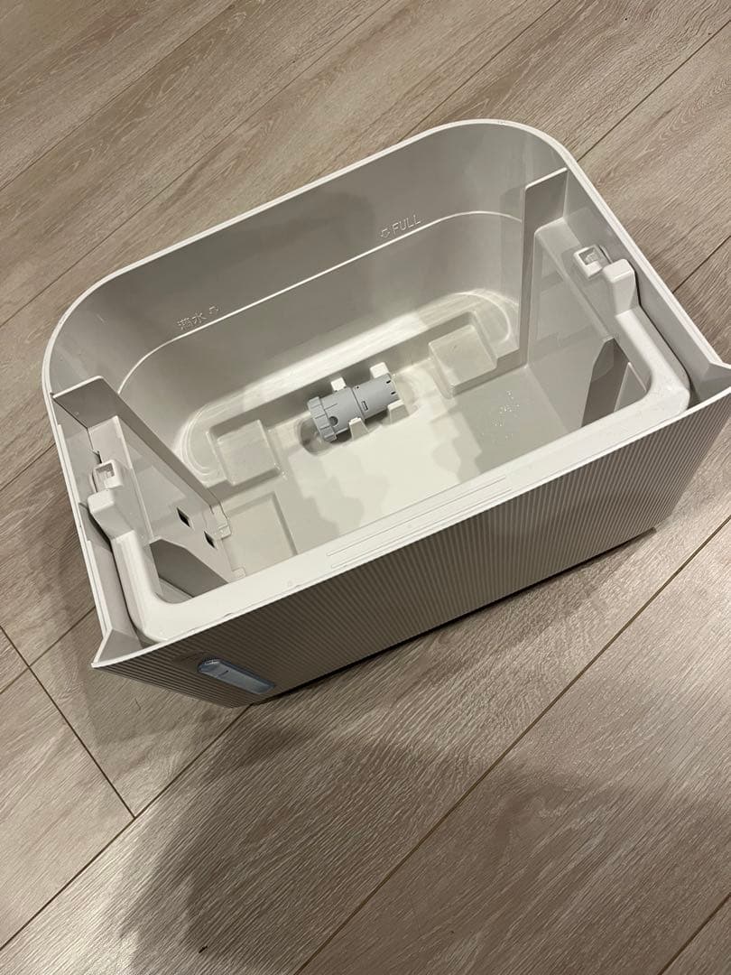 2022年製 SHARP 加熱気化式空気清浄機 HV-R120-W