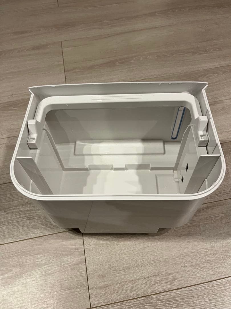 2022年製 SHARP 加熱気化式空気清浄機 HV-R120-W