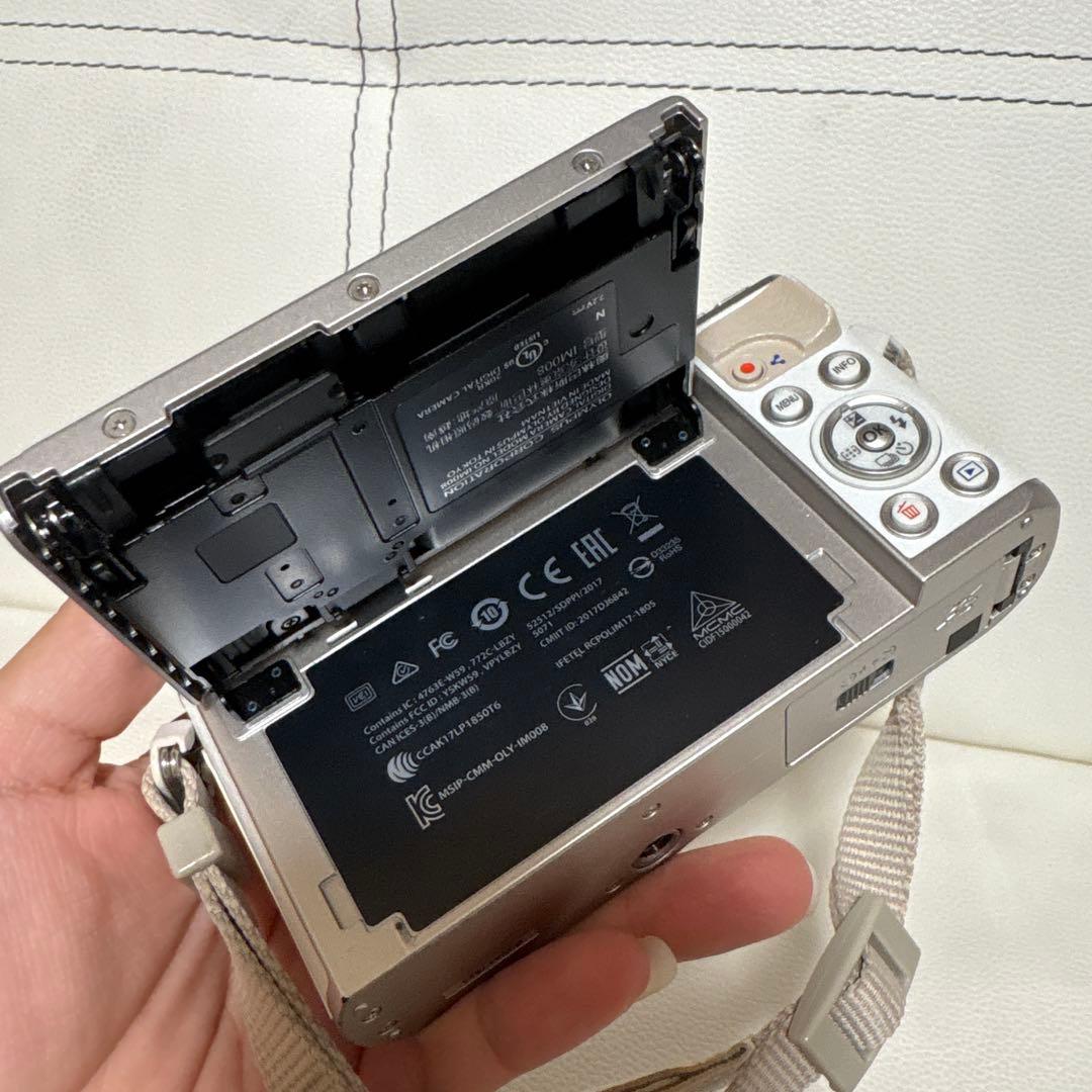 デジタルカメラ OLYMPUS E-PL9