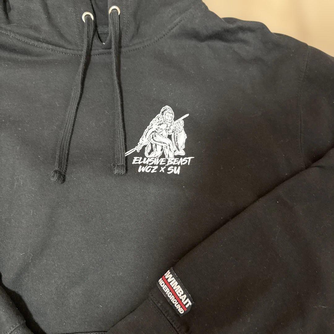 WCZ X SU ELUSIVE BEAST パーカー