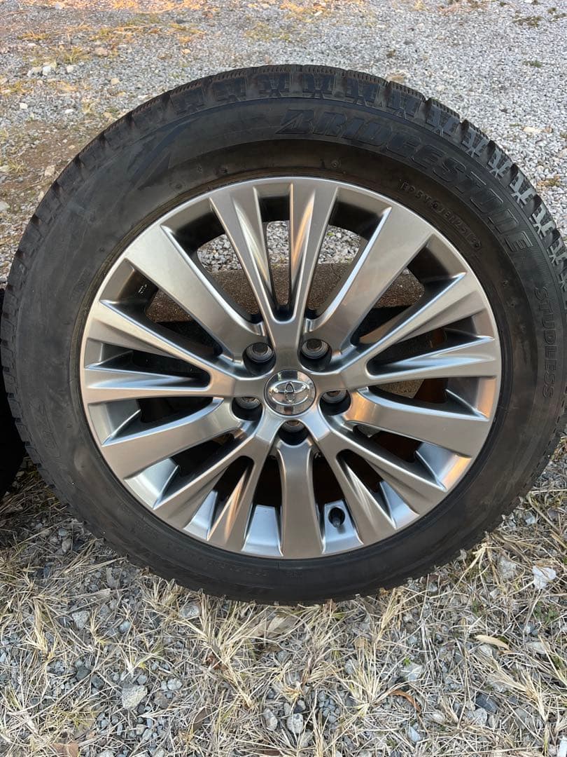 20ヴェルファイア ゴールデンアイズ2 純正ホイールスタッドレスタイヤ４本セット