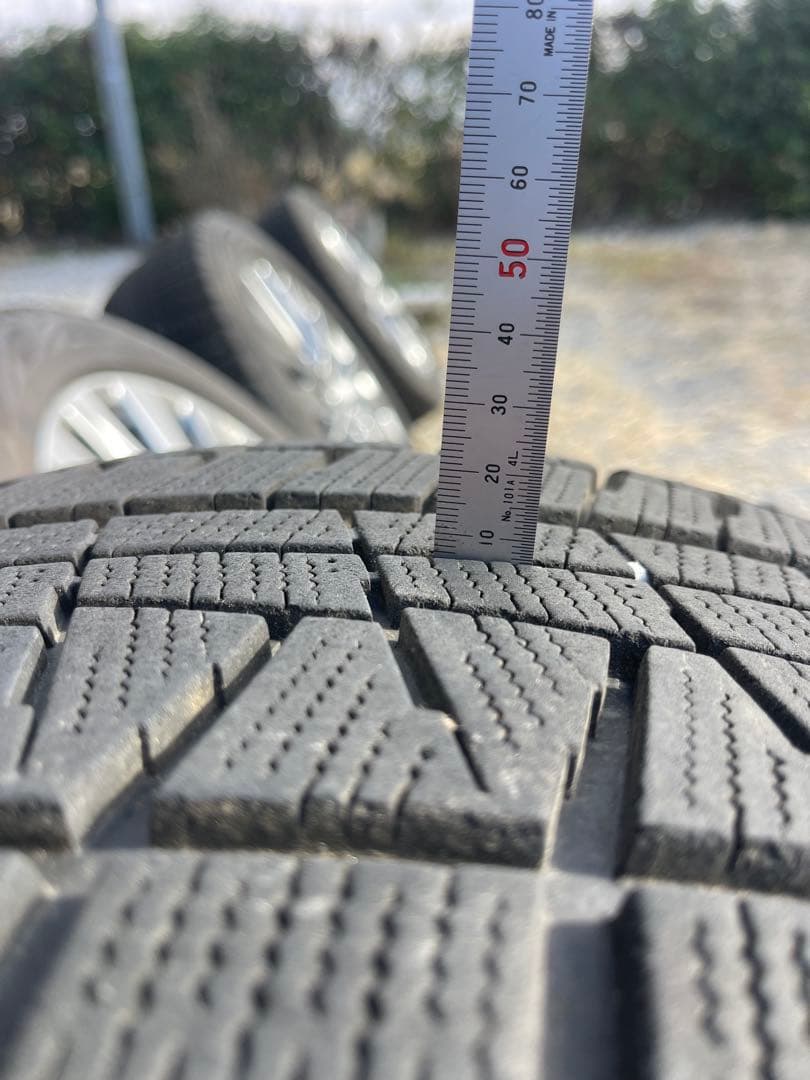 20ヴェルファイア ゴールデンアイズ2 純正ホイールスタッドレスタイヤ４本セット