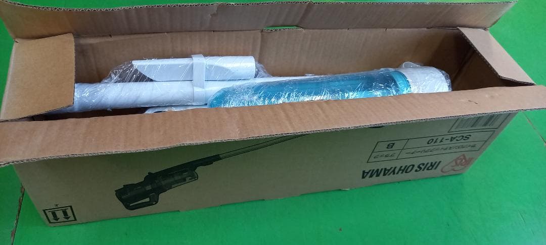 充電式クリーナ　マキタ　CL181FD