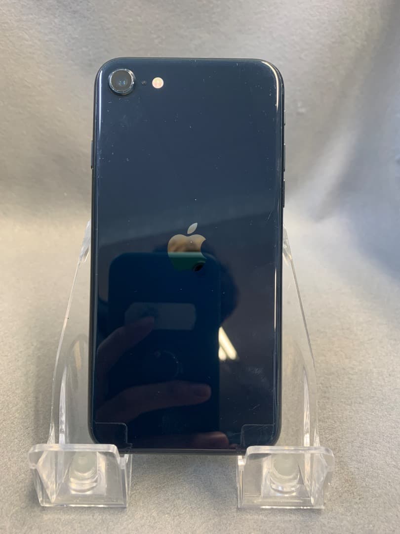 美品　国内版　SIMフリー　iPhoneSE 第3世代　 64GB ミッドナイト