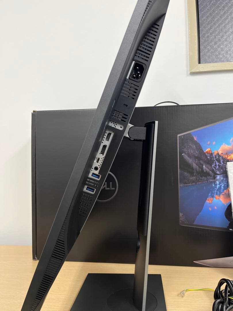 [極美品]DELL U2720Q 27インチ 4Kモニター 204時間 低使用