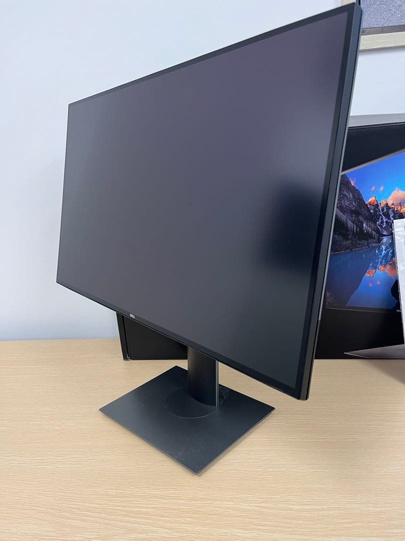 [極美品]DELL U2720Q 27インチ 4Kモニター 204時間 低使用