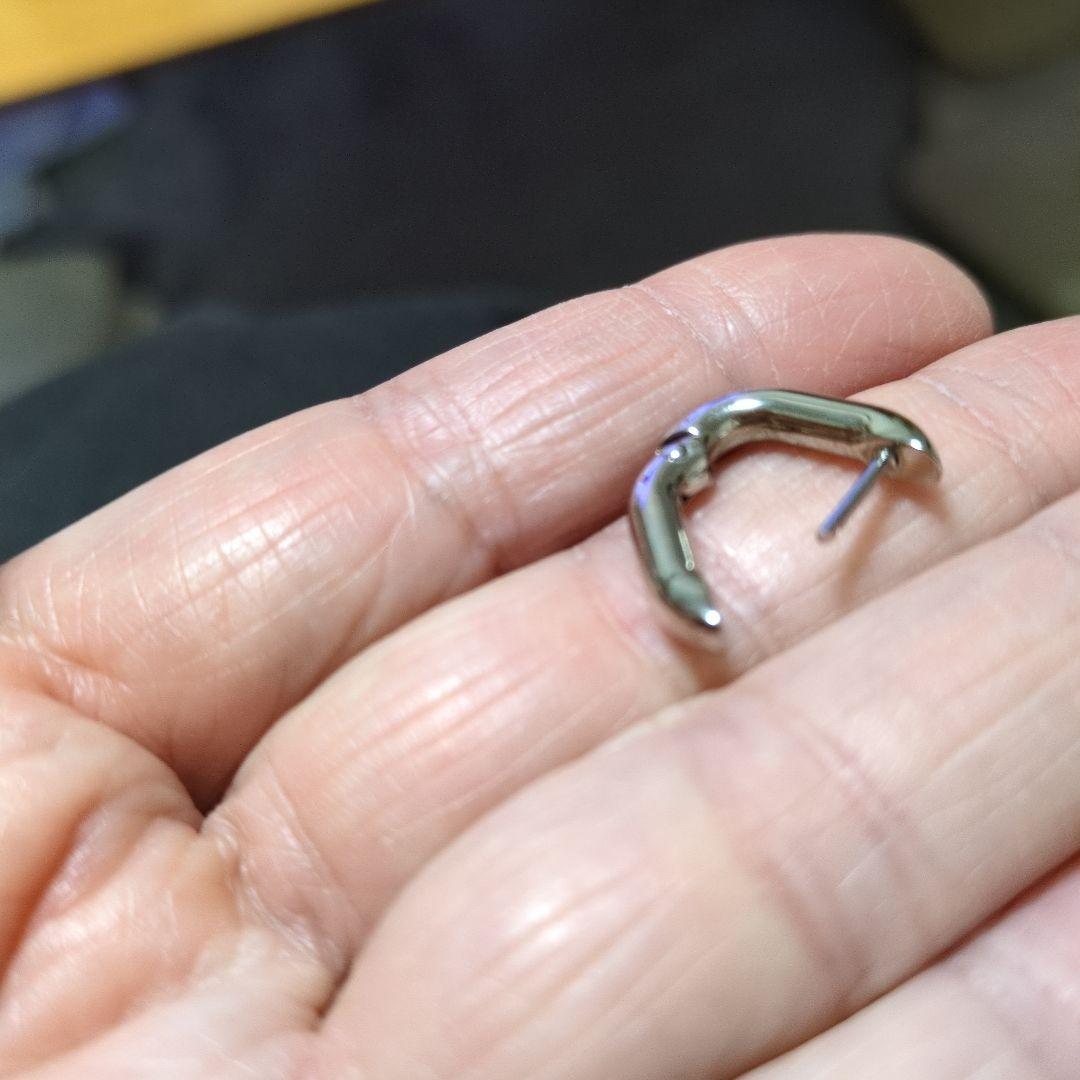 BALENCIAGA Bロゴ ピアス(両耳用)