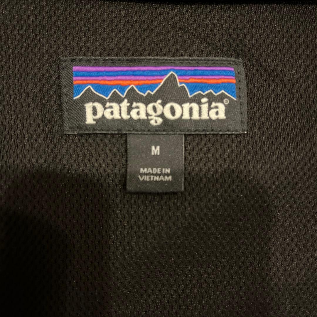 Patagonia フーデッド中綿ジャケット　ベトナム製