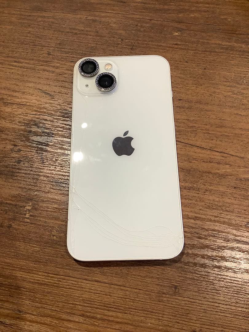 Apple iPhone 13 128GB ホワイト　箱あり　背面割れ