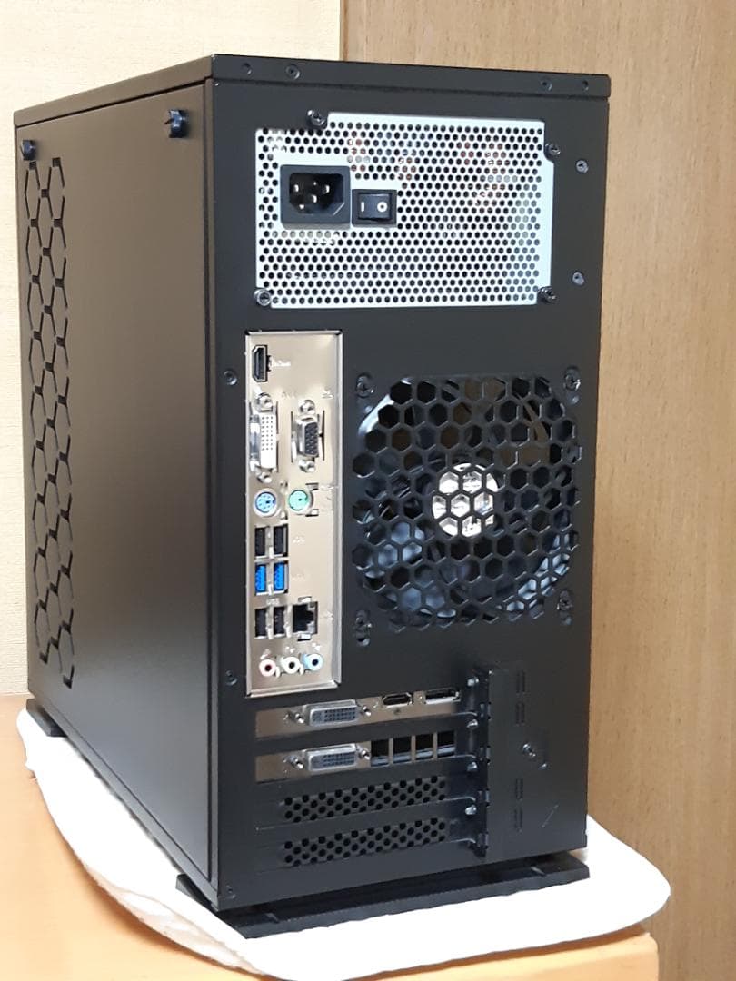 自作PC　第10世代 i3・16GB・256GB・GTX760・WIN11