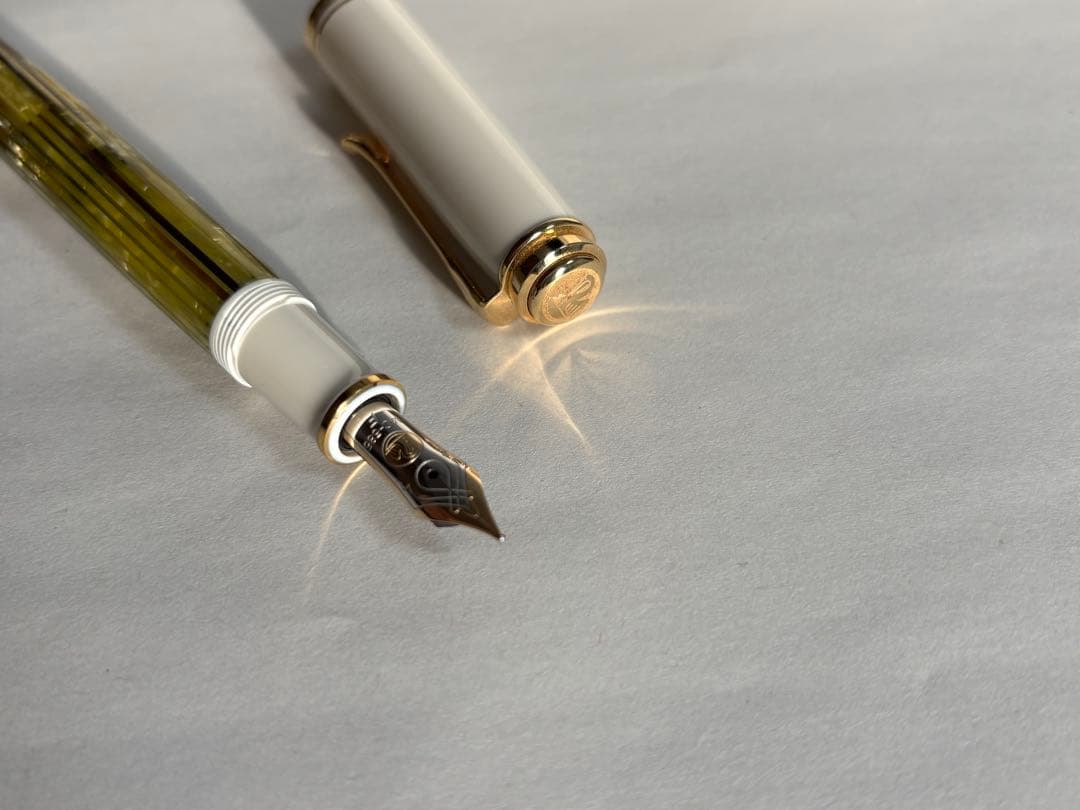 Pelikan 万年筆 スーベレーン M400 F ホワイトトータス